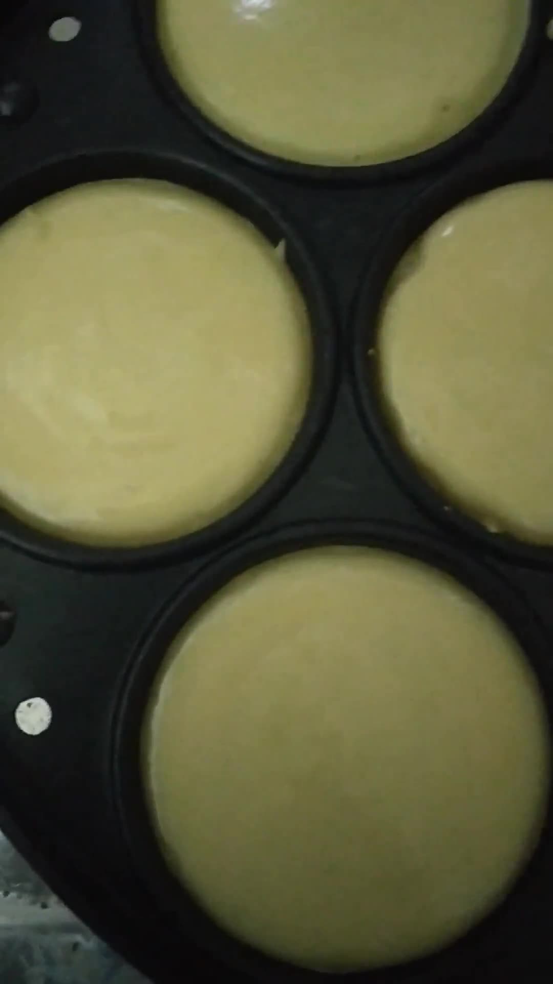 Foto langkah ke 5 dari resep Kue Lumpur Kentang.