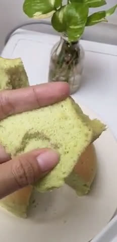 Foto langkah ke 4 dari resep Pandan Chiffon cake.