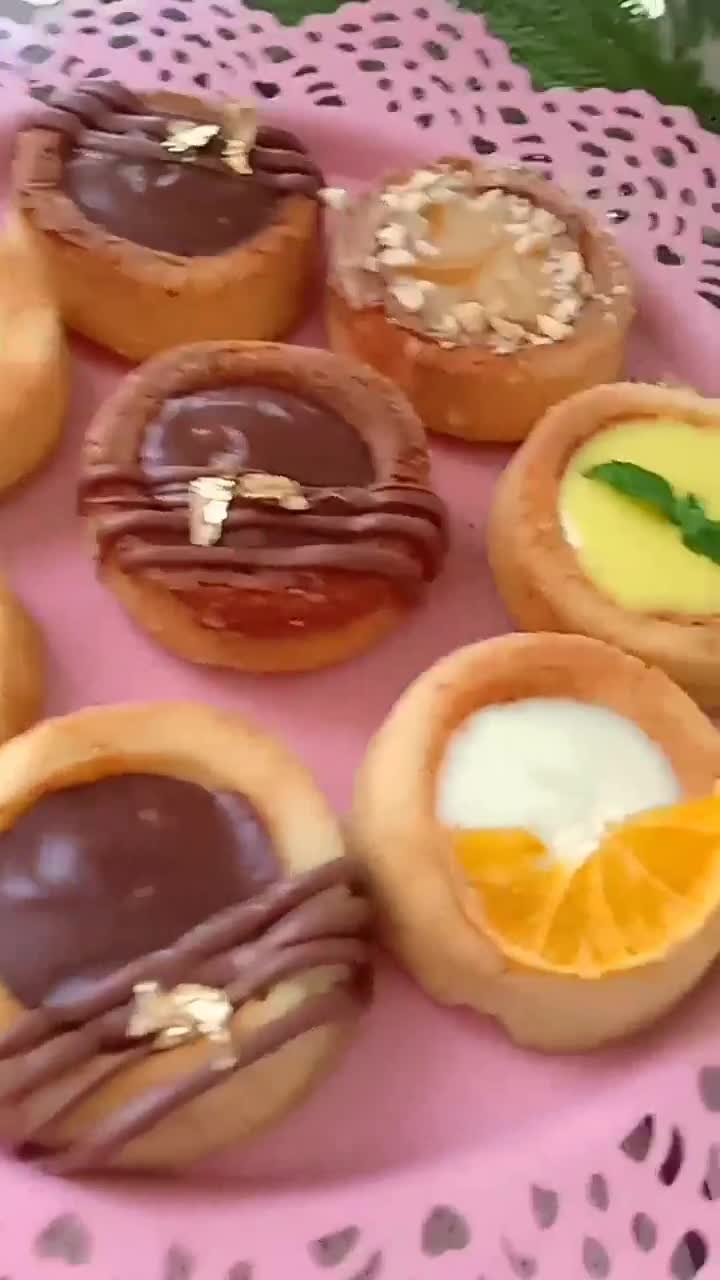 صورة لخطوة 3 من وصفة ميني كيك بعدة اذواق ببيضة واحدة فقط 💛💚