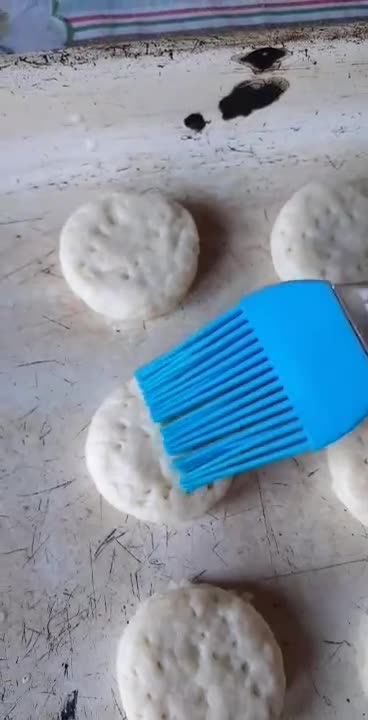 Foto del paso 4 de la receta: Bizcochitos materos con 3 ingredientes😋