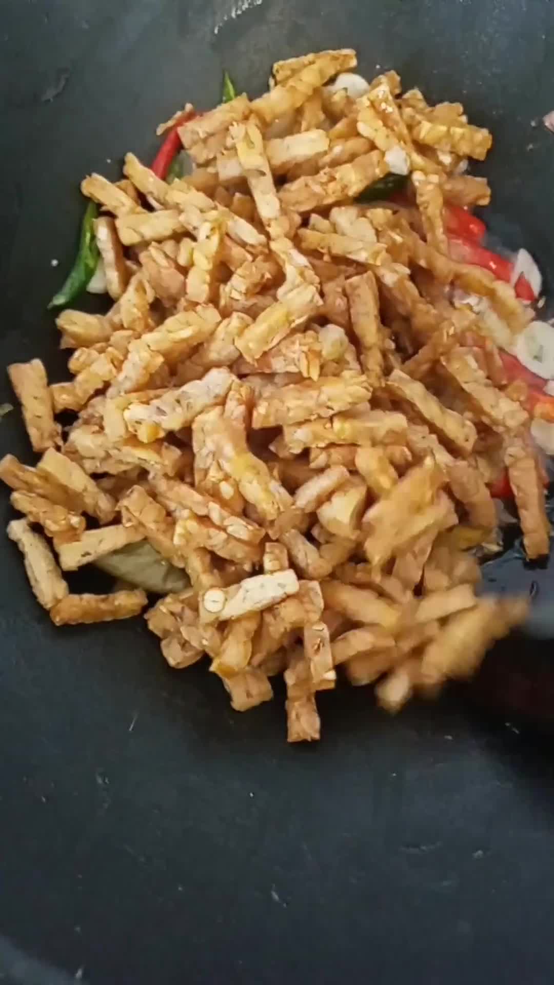 Foto langkah ke 2 dari resep Tempe Orek Ala Warteg.