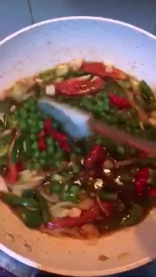 Foto langkah ke 4 dari resep Ayam Goreng Tepung Saus Lada Hitam.
