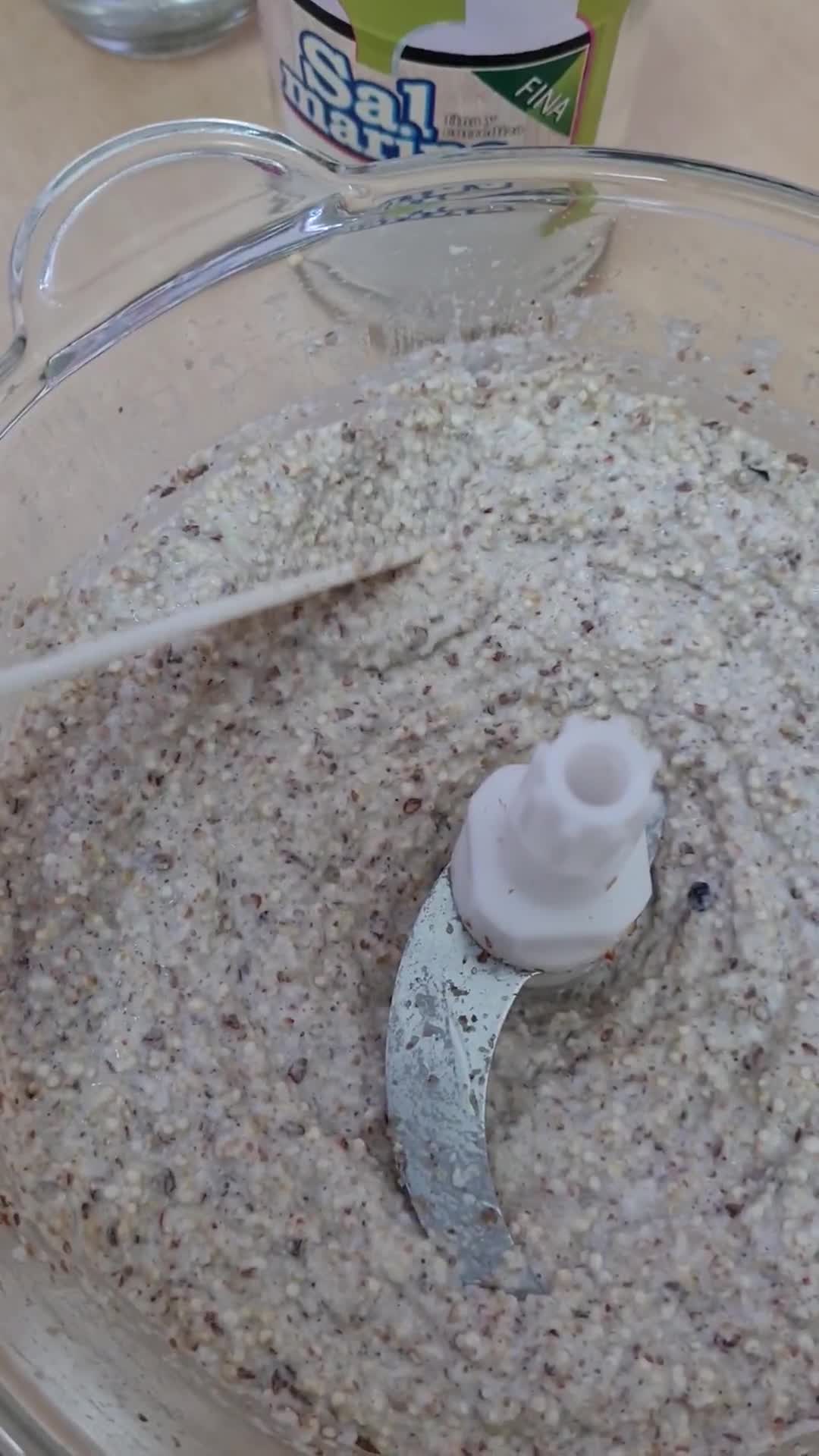 Foto del paso 3 de la receta: Pan de granos de trigo sarraceno y quinoa 🌱 sin harina, sin levadura, 🌱 larga fermentación 🌱