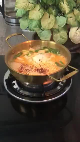 Gambar langkah 5 resipi Maggi Gara2 Kdrama “King The Land”.