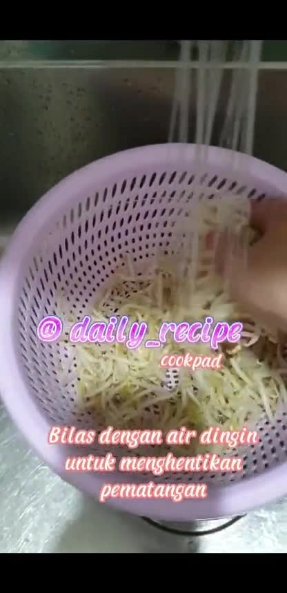 Foto langkah ke 1 dari resep Rujak Kangkung.