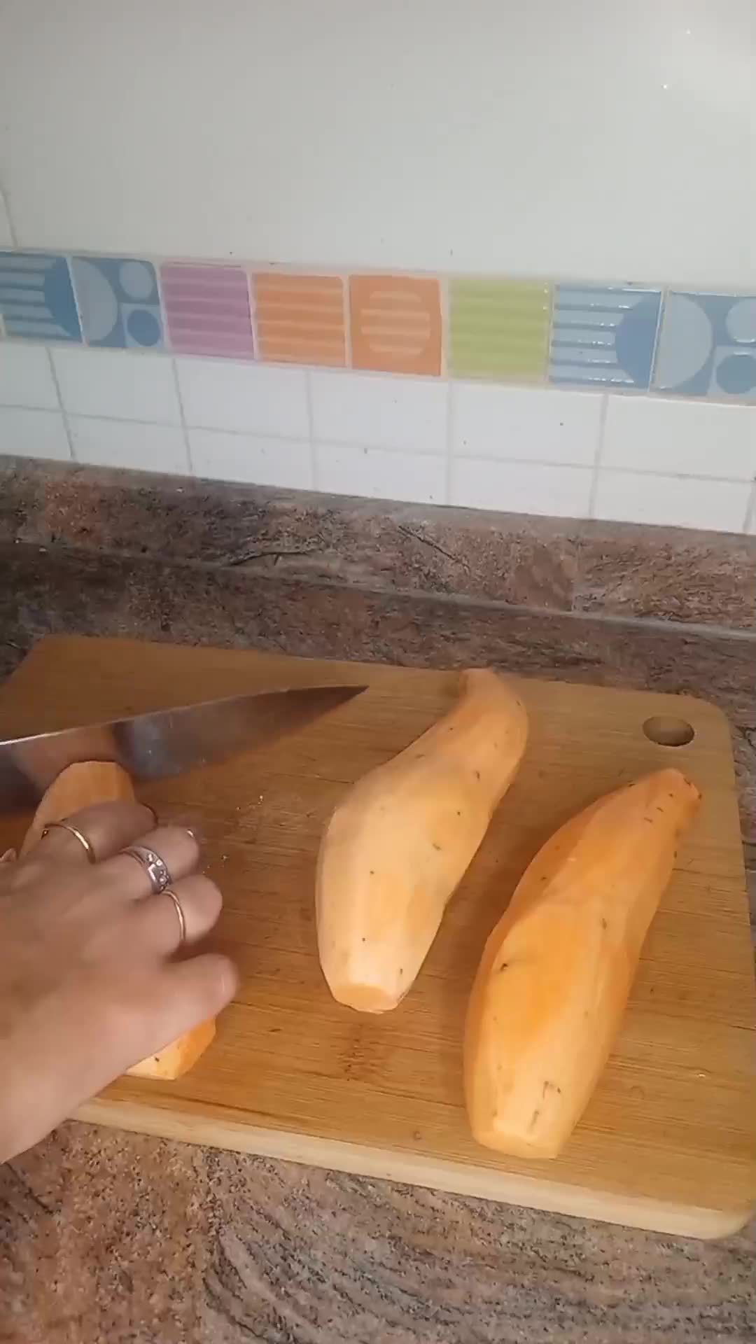 Foto del paso 1 de la receta: Tortilla de sobrasada y boniato 🍴