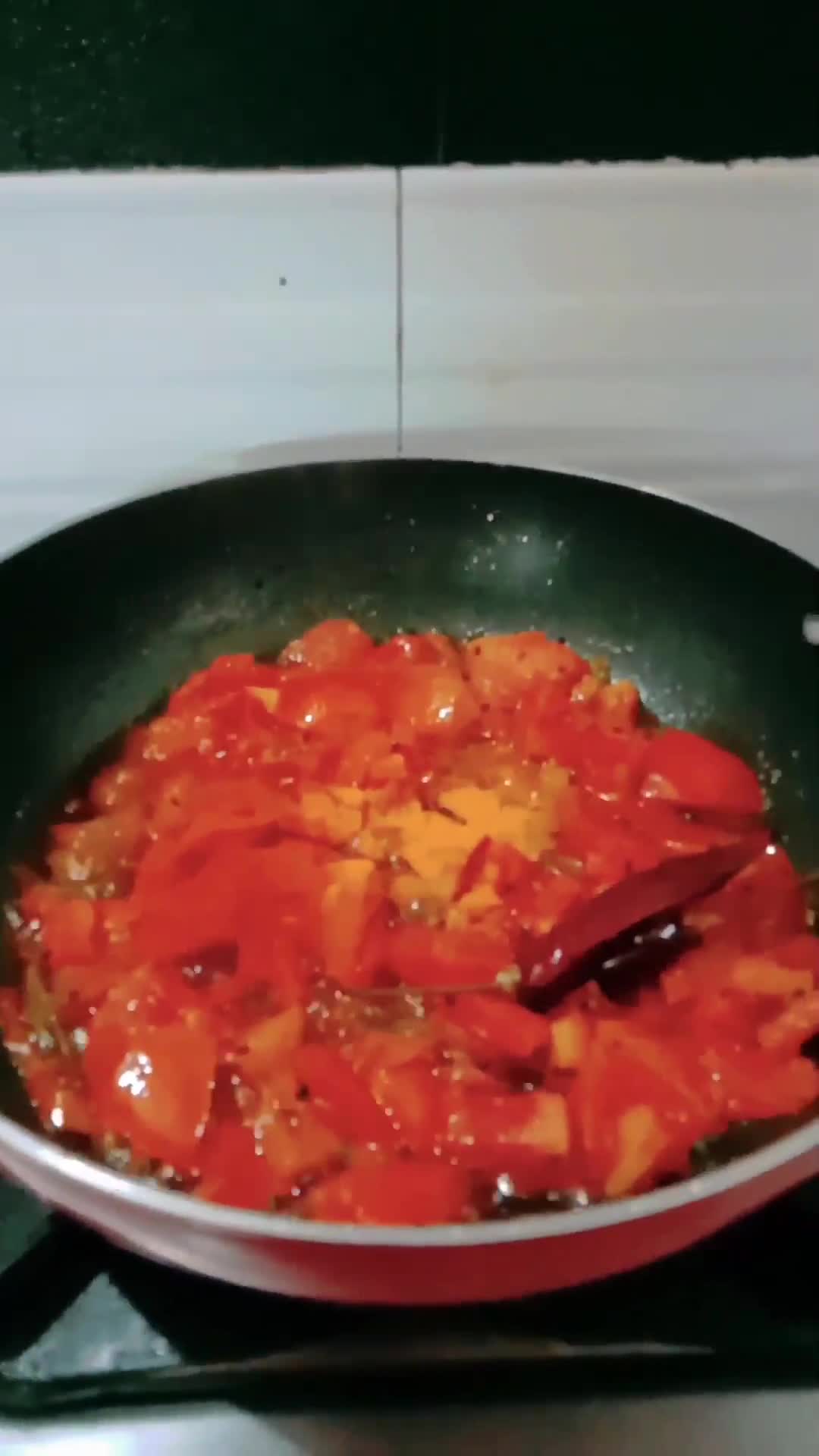 सेव टमाटर की सब्जी (Sev tamatar ki sabzi recipe in hindi) रेसिपी चरण 2 फोटो