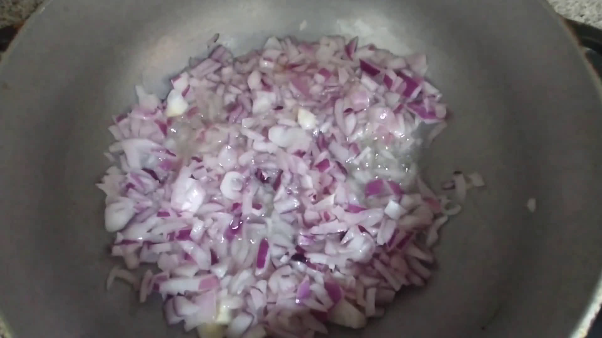 Foto del paso 2 de la receta: Arroz de cebolla con panela 🇨🇴