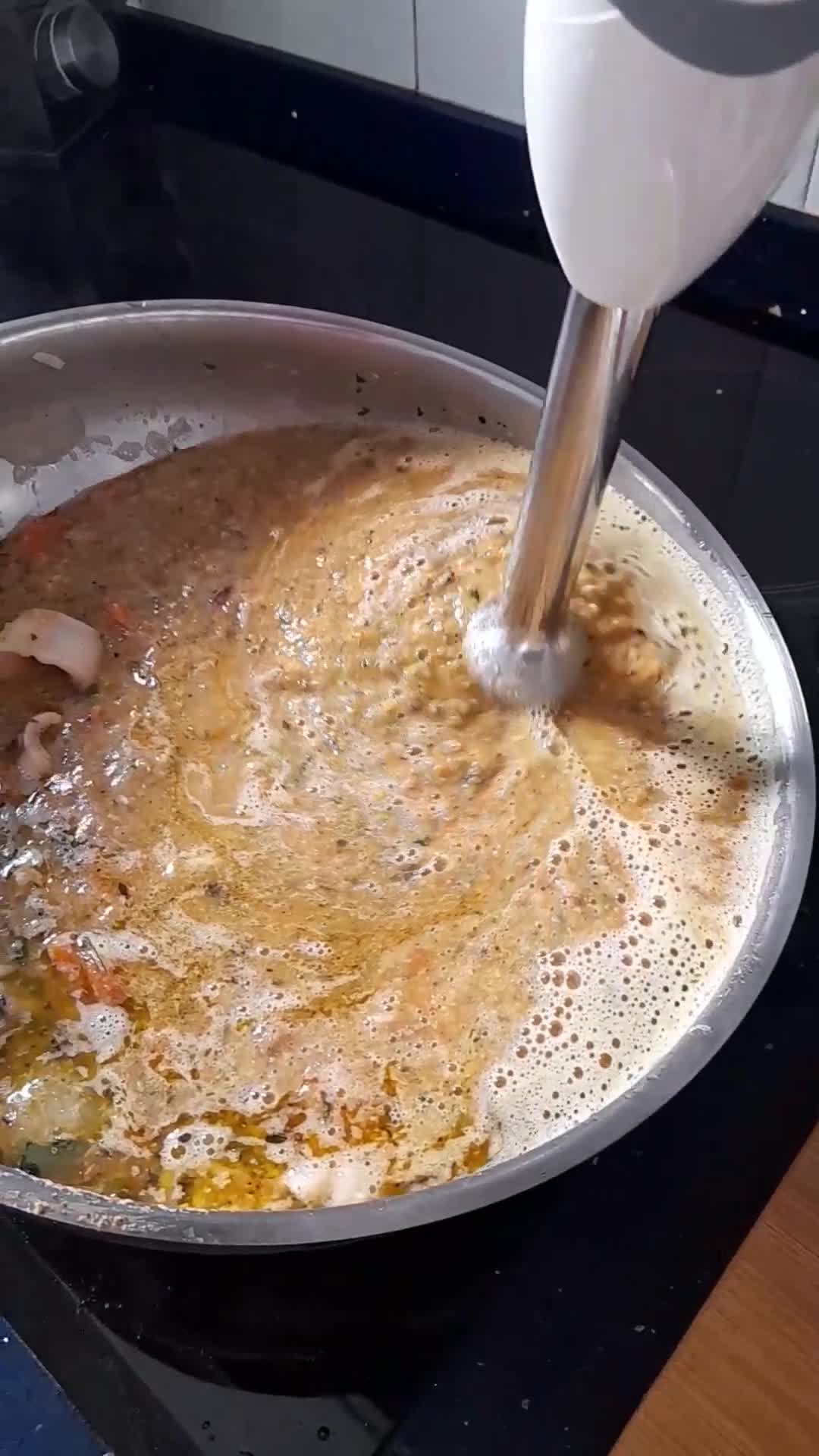 Foto del paso 7 de la receta: Merluza en salsa de marisco