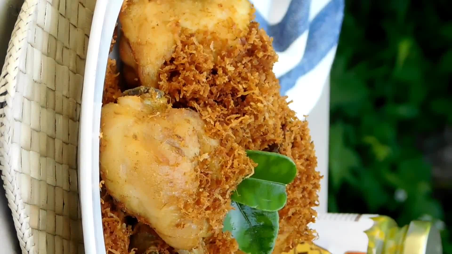 Foto langkah ke 5 dari resep Ayam Goreng Bumbu Padang.