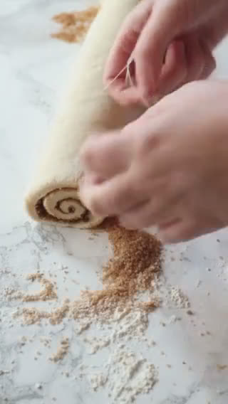 Foto del paso 6 de la receta: Cinnamon rolls | Rollos de canela 🌀