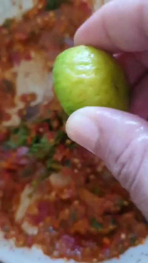 Foto langkah ke 4 dari resep Tahu Penyet.