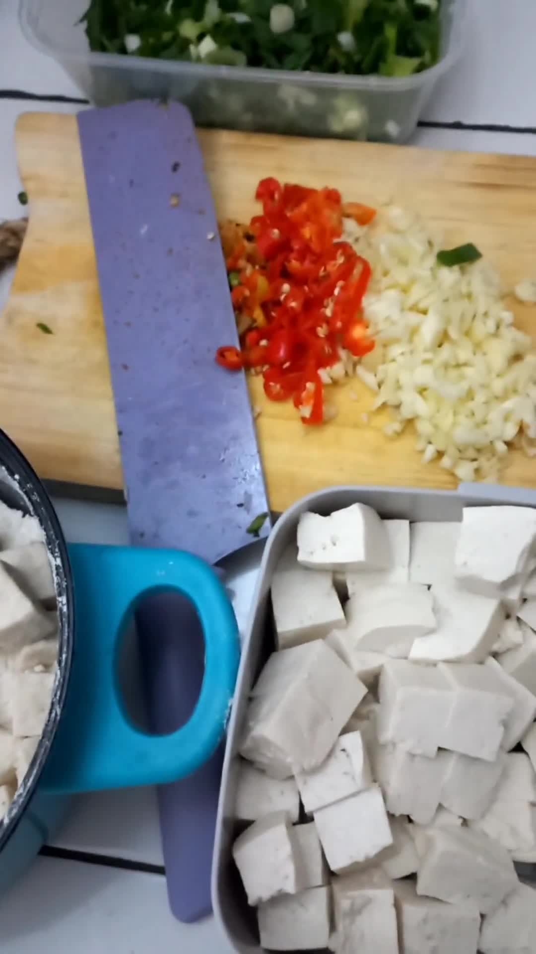 Foto langkah ke 4 dari resep Tahu Cabai Garam.