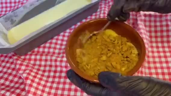 صورة لخطوة 3 من وصفة كيكة السينابون