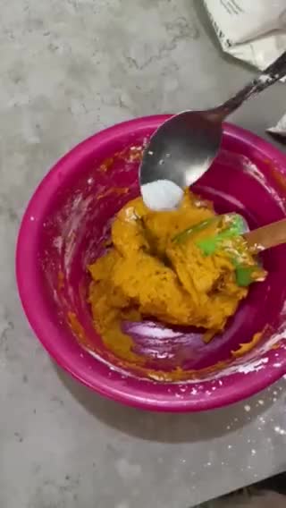 Foto langkah ke 4 dari resep Bola Ubi Kopong.