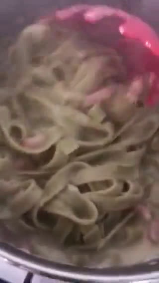 Foto del paso 4 de la receta: Fettuccini de espinacas a mi carbonara. (cintas o nidos)