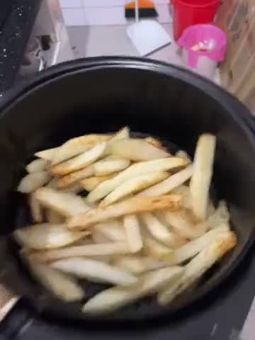 A picture of step 9 of French Fries (Air Fryer).