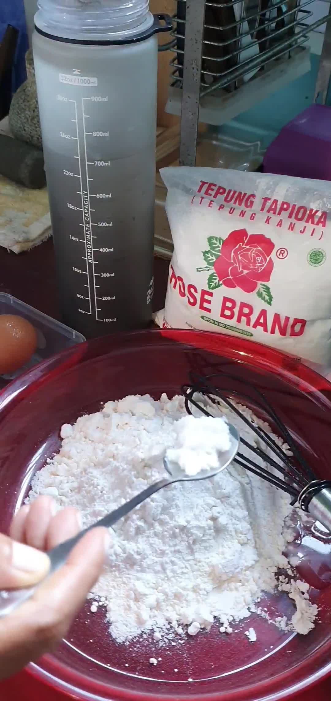 Foto langkah ke 2 dari resep Kulit Risoles Lembut Elastis.