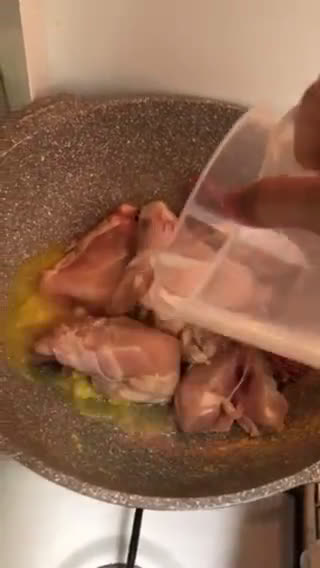 Foto langkah ke 2 dari resep Ayam Cabe Ijo.