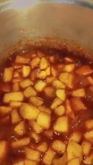 صورة لخطوة 1 من وصفة فطيرة تفاح 🥧