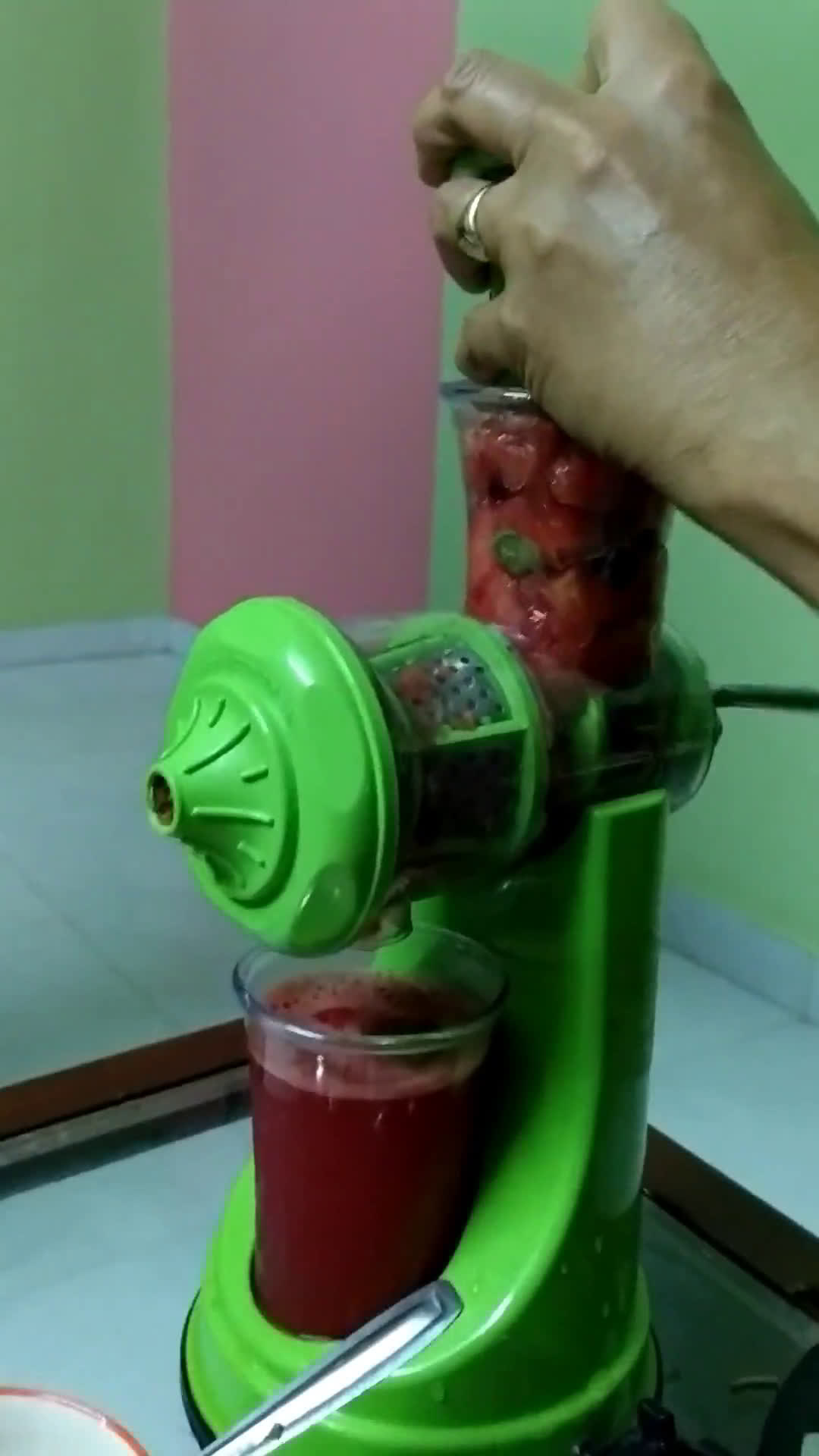 कलिंगड ज्यूस (kalingad juice recipe in marathi) रेसिपी स्टेप 3 फोटो 