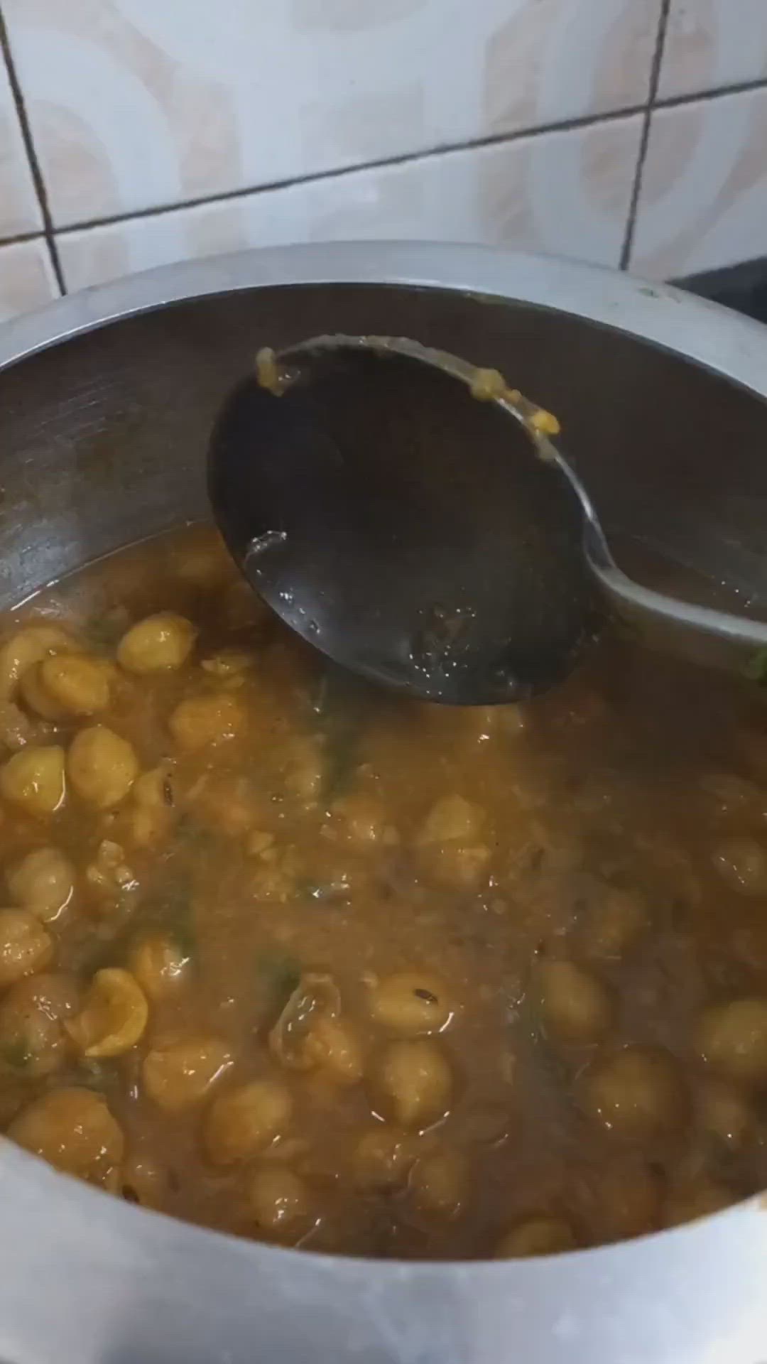 जीरो ऑयल छोले टिकिया चाट (Zero Oil Chole Tikiya Chaat ki recipe in hindi) रेसिपी चरण 11 फोटो