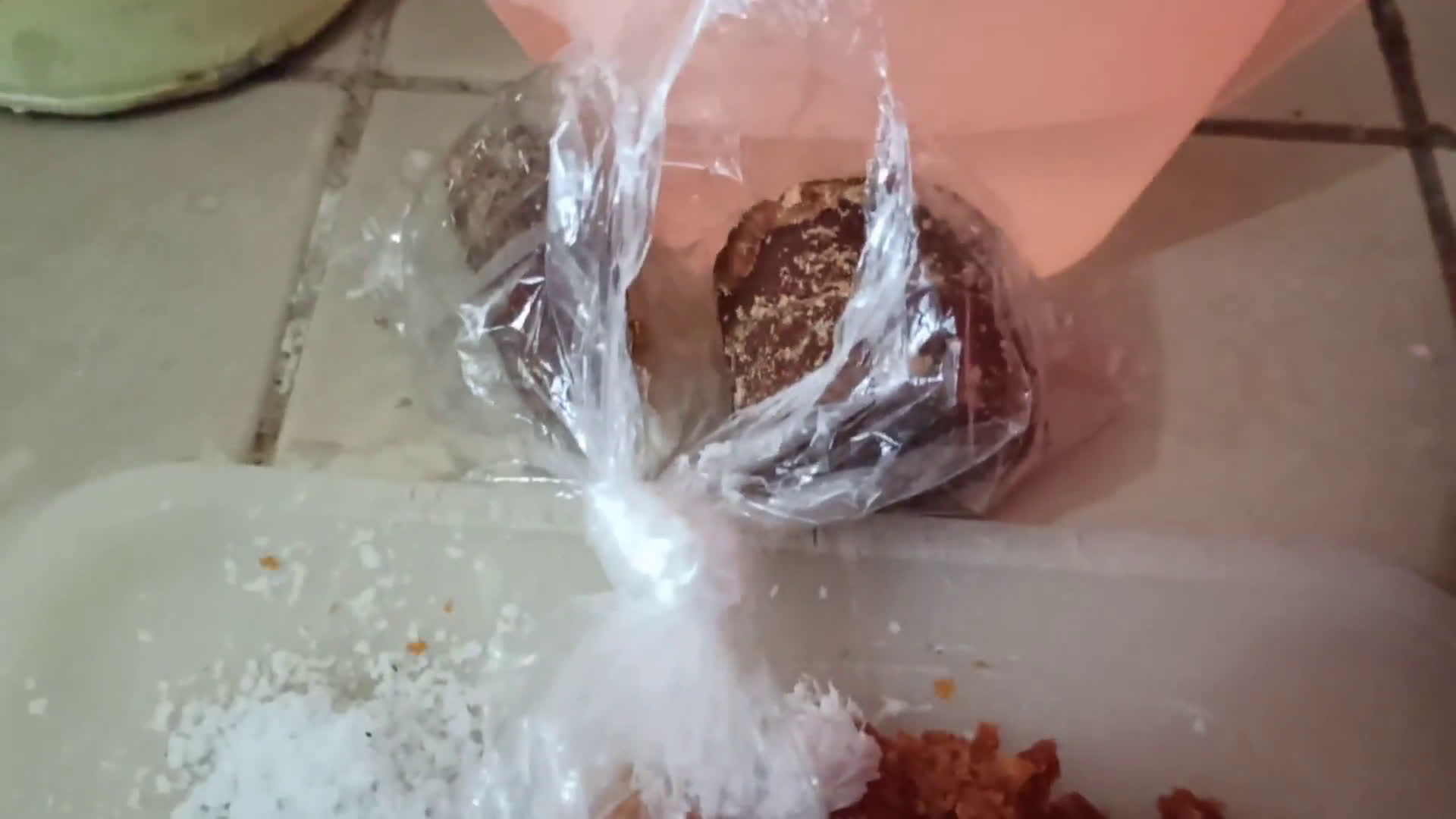 Foto langkah ke 3 dari resep Klepon merah putih merdekaaaaa 🇮🇩.