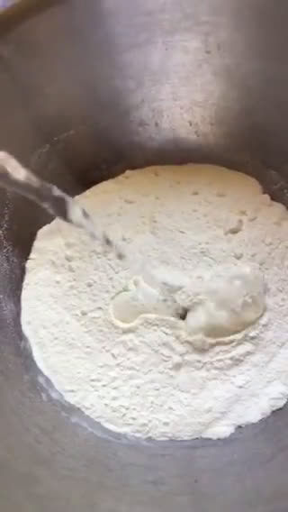 Foto del paso 1 de la receta: Budín de pan (con leche en polvo)