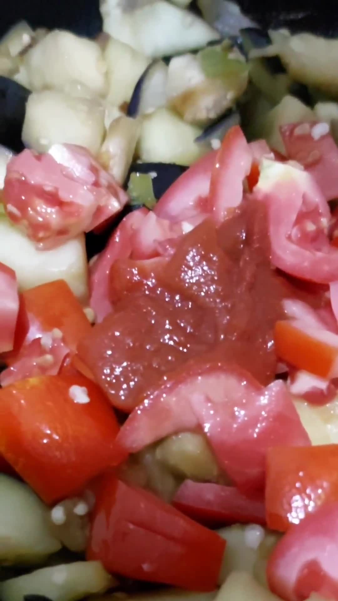 صورة لخطوة 2 من وصفة شكشوكة 🍳بالباذنجان 🍆