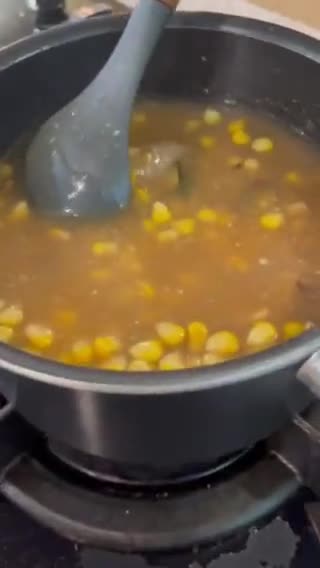 Foto langkah ke 3 dari resep Bubur Jagung kurma.