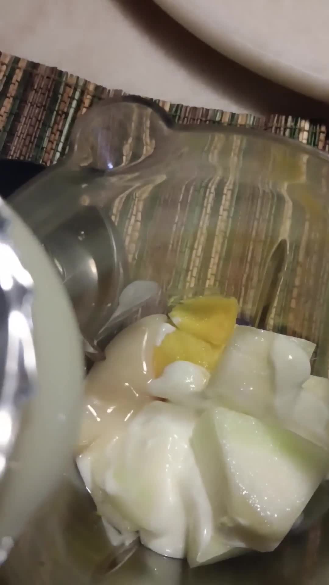 Gambar langkah 1 resipi 14:6:23 - AIR TEMBIKAI SUSU & MANGGA BERSAMA YOUGHT.