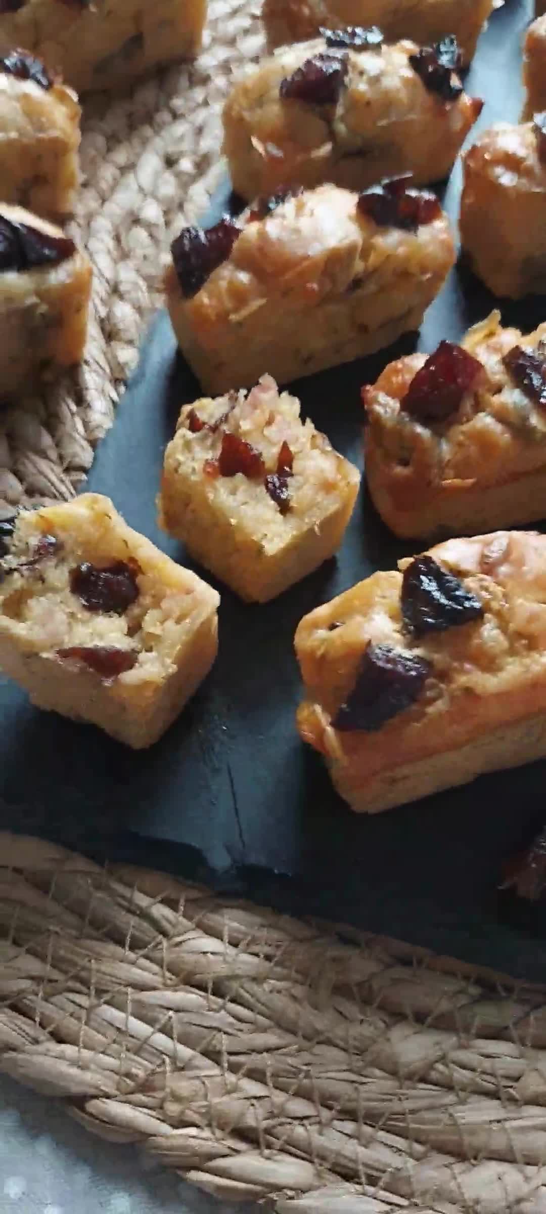 Une image de l'étape 7 de Minis Cakes Pruneaux Lardons et mozzarella.