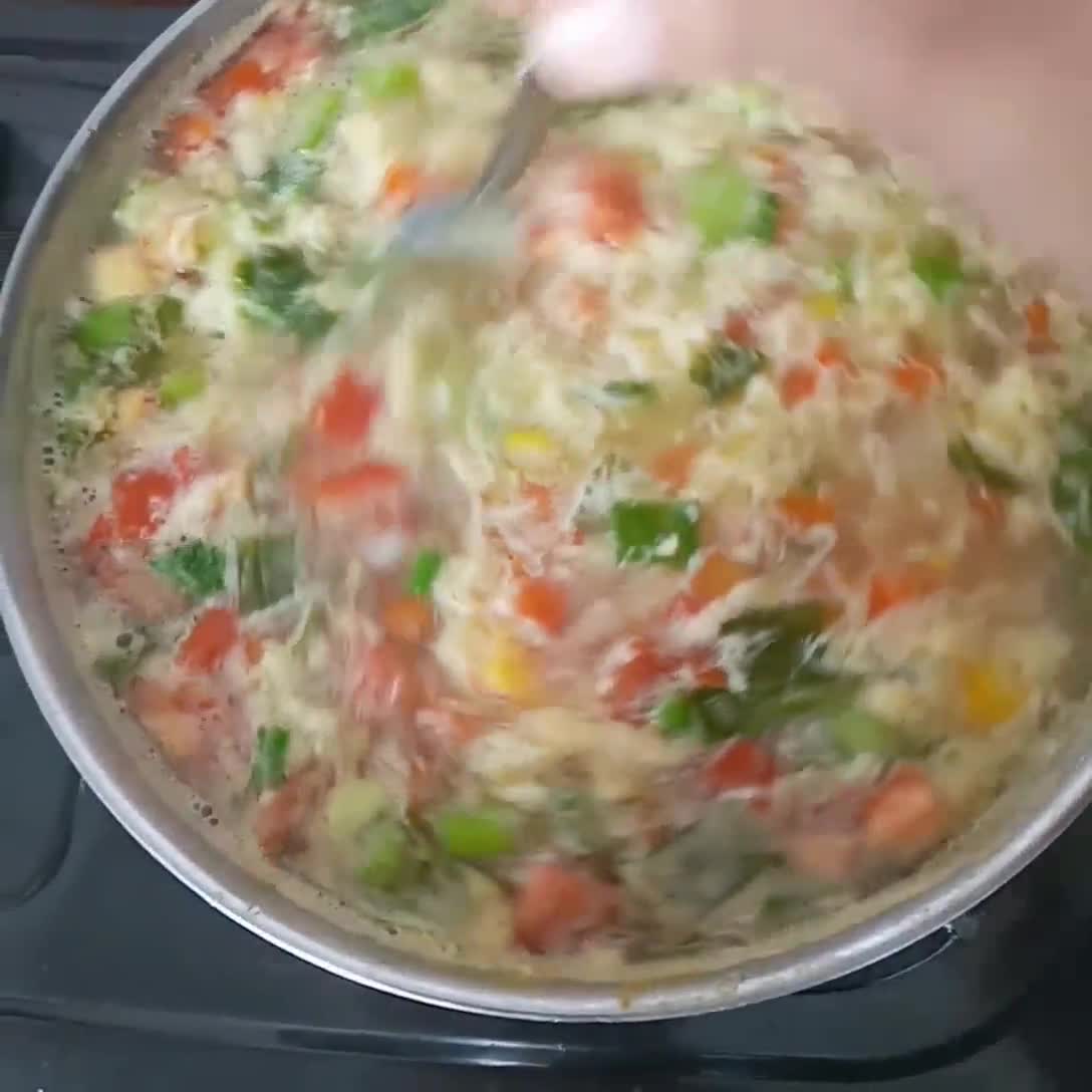 Foto langkah ke 4 dari resep Sup Jagung Telur.