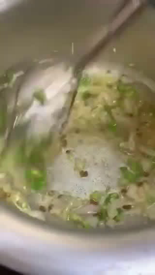 A picture of step 4 of Pakoray ki curry.
