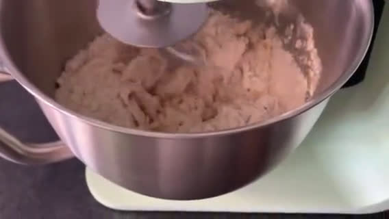 Foto del paso 1 de la receta: Pan de pipas de calabaza