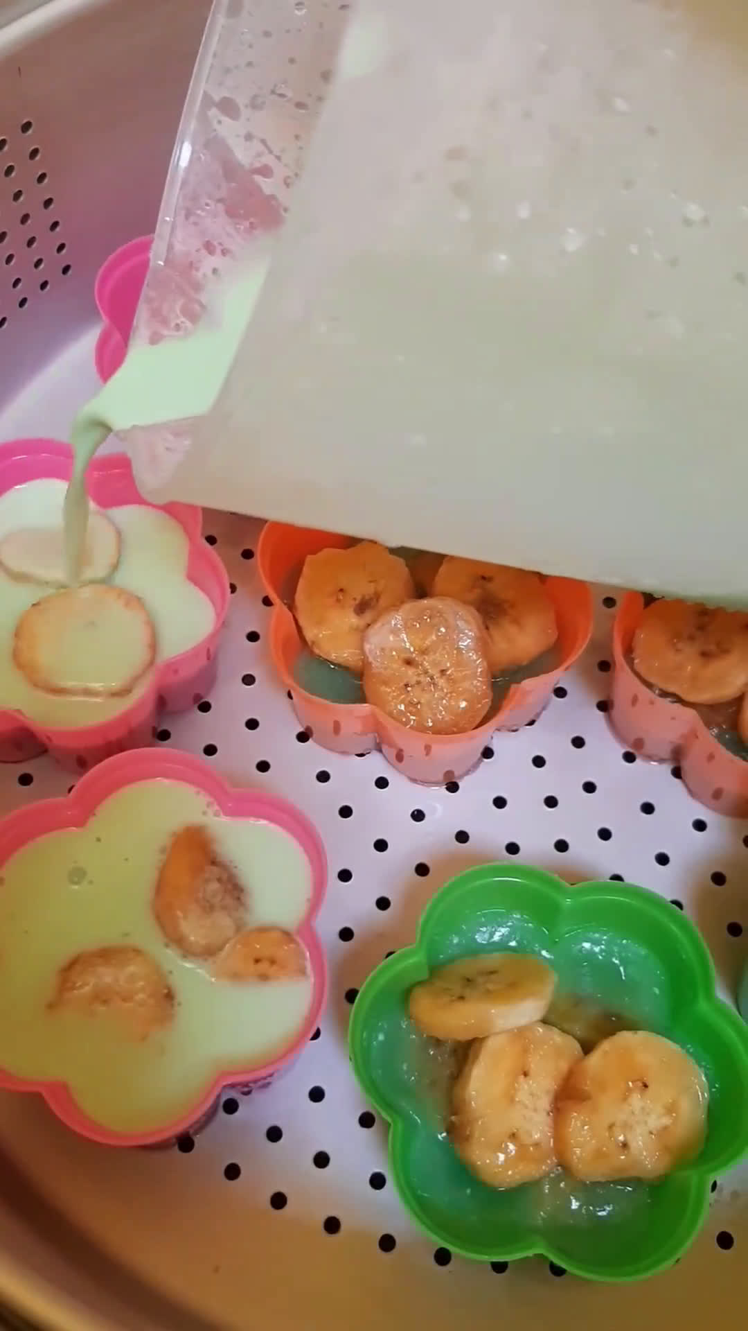 Foto langkah ke 4 dari resep Nagasari Pisang Pandan.