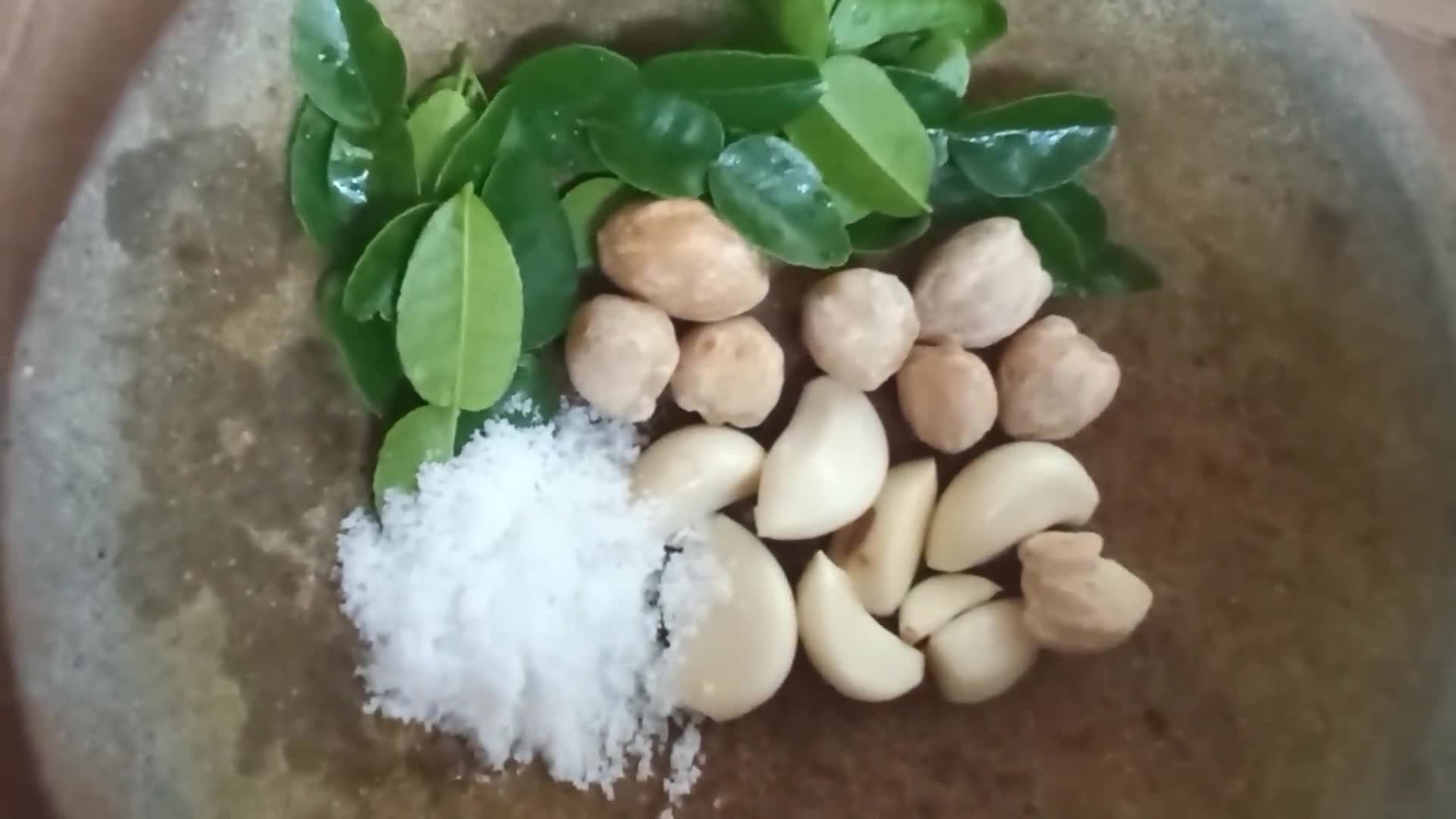Foto langkah ke 2 dari resep Rempeyek.