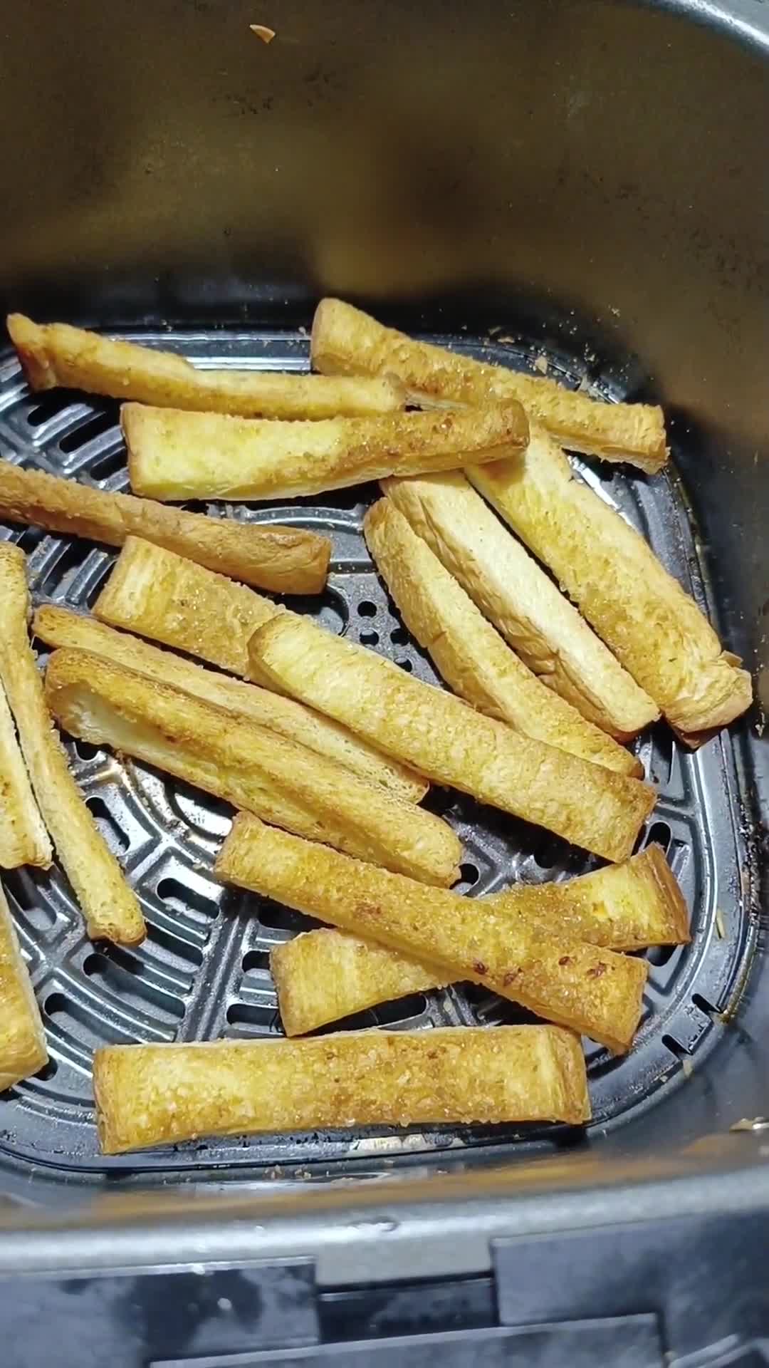Gambar langkah 2 resipi Roti Kering Gula.
