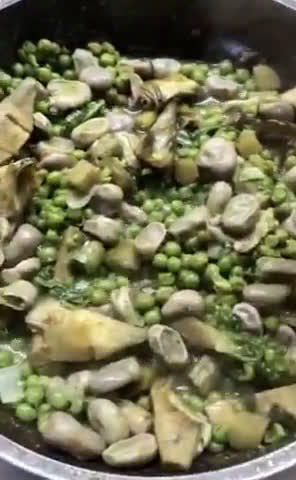 Foto del passaggio 4 della ricetta Pasta con la vignarola