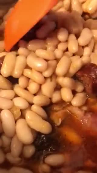 Foto del paso 8 de la receta: Potaje de alubias de bote, al estilo asturiano (con chorizo, morcilla y panceta)