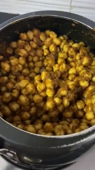 छोले अमृतसरी (chole amritsari recipe in Hindi) रेसिपी चरण 4 फोटो