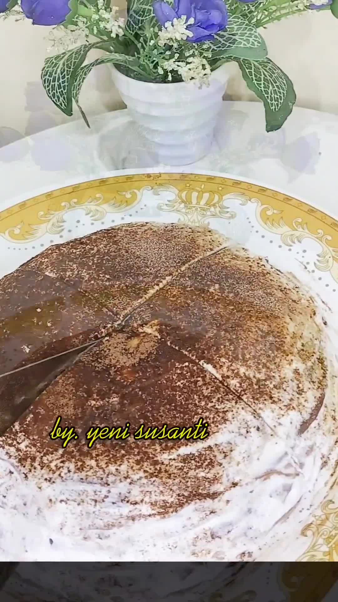 Foto langkah ke 8 dari resep Mille crepe coklat.