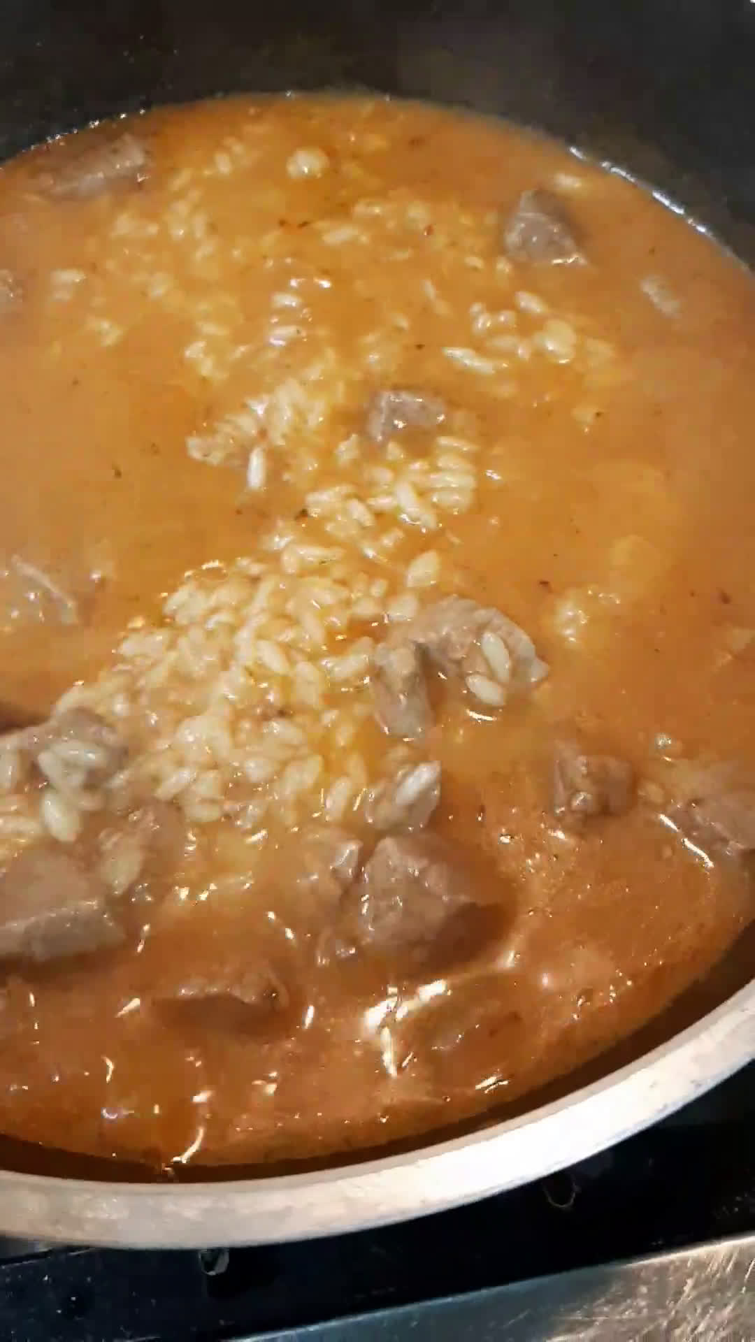 Foto del paso 3 de la receta: Guiso de arroz y carne al pimentón