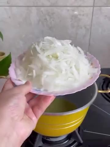 عکس مرحله 1 از دستور خورشت آلو مسما با گوشت