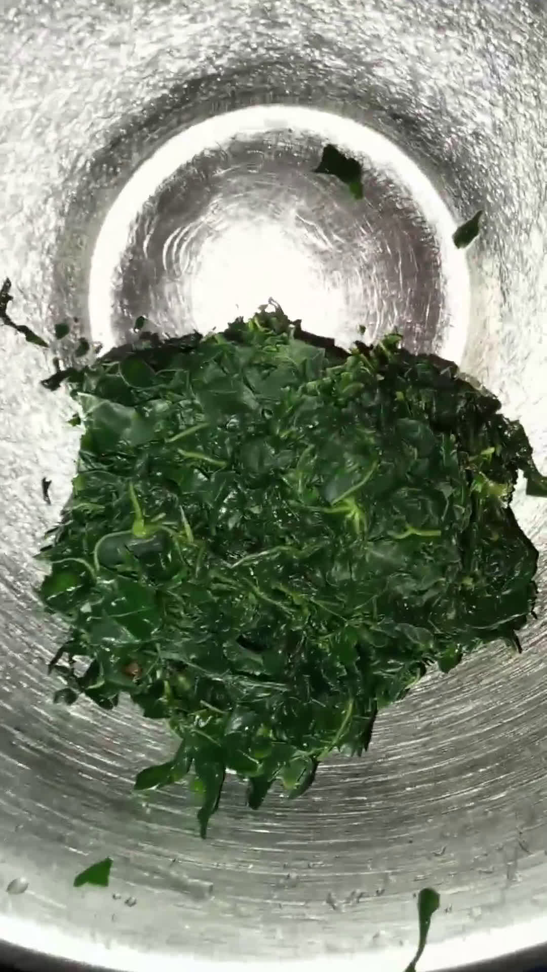 Foto langkah ke 3 dari resep Gulai Daun Ubi.