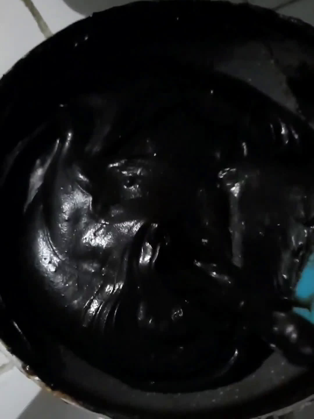 Foto langkah ke 8 dari resep Chocolate Cake.