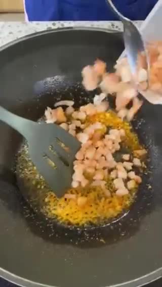 Foto langkah ke 2 dari resep Tumis Cuciwis Udang.