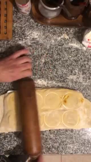 Foto del paso 4 de la receta: Sorrentinos caseros, relleno berenjenas 🍆 asadas