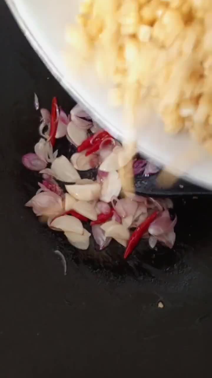 Foto langkah ke 2 dari resep Tumis Bayam Ala Popeye.