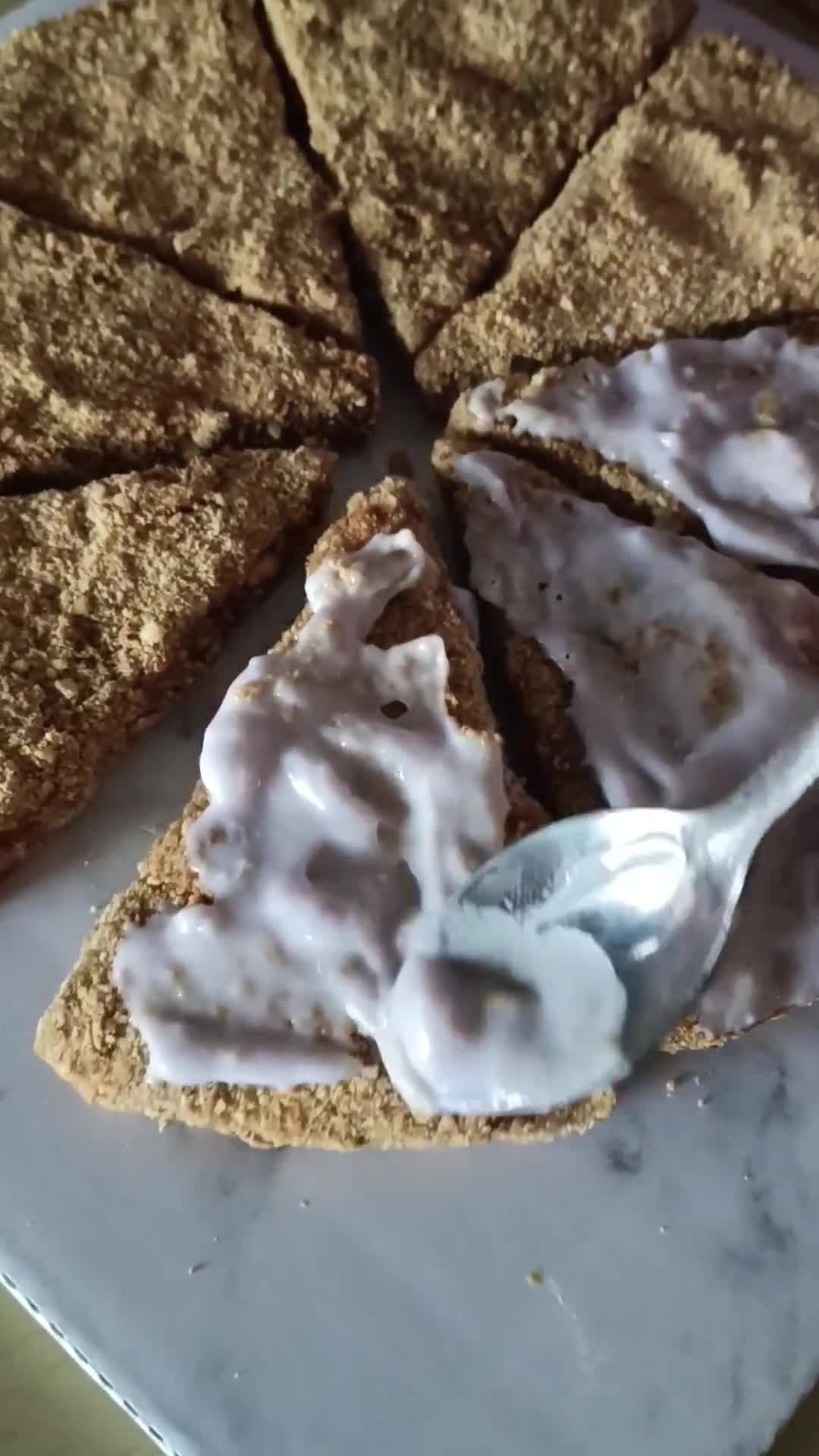 Foto langkah ke 6 dari resep Pizza Nugget Pisang Panggang, Topping Buah.